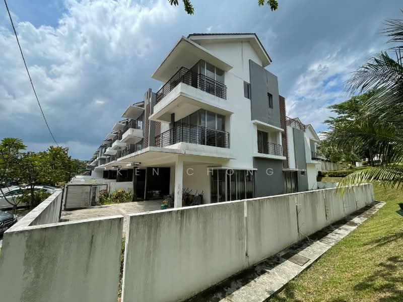 Rumah Teres 3-Tingkat untuk Dijual di Kota Emerald (Rawang) - Ken Chong - Exterior - PropertyGuru.com.my