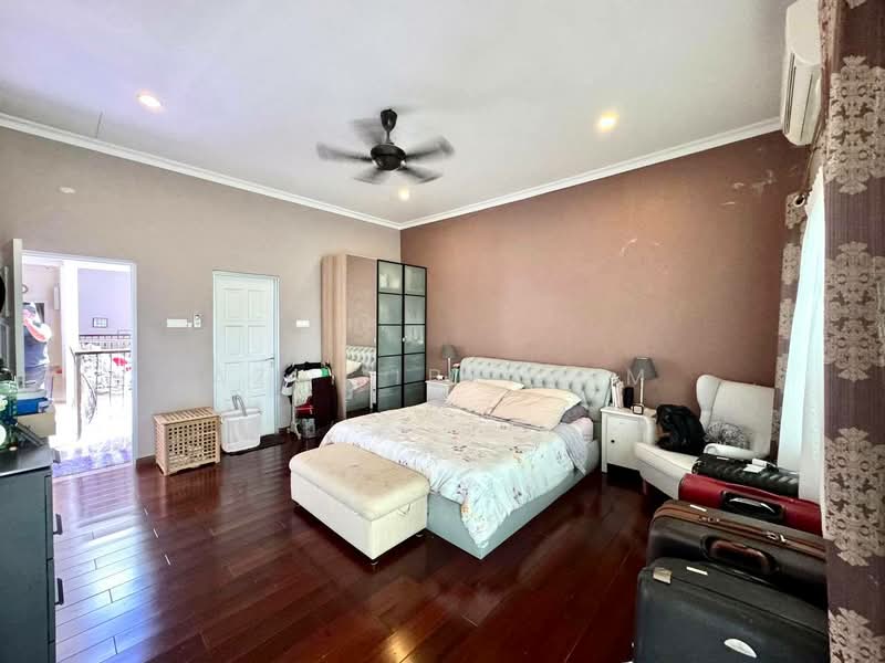 Semi-Detached House for Sale in Ukay Perdana (Ulu Kelang) - Azli Ibrahim - Master Bedroom - PropertyGuru.com.my