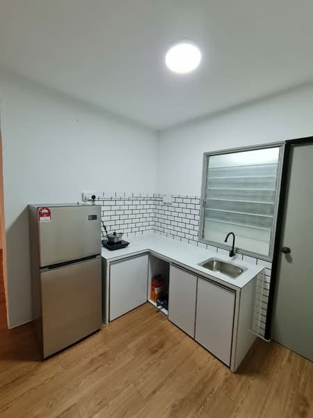 Pangsapuri untuk Disewa di Jelutong Park - Hong . - Kitchen - PropertyGuru.com.my
