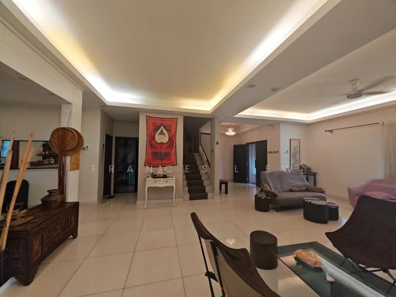 Rumah Teres 2-Tingkat untuk Dijual di Bandar Putra Permai (Seri Kembangan) - Frances Liew - Living Room - PropertyGuru.com.my