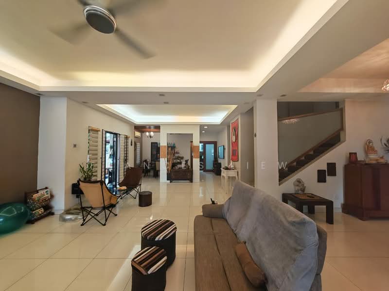 Rumah Teres 2-Tingkat untuk Dijual di Bandar Putra Permai (Seri Kembangan) - Frances Liew - Living Room - PropertyGuru.com.my