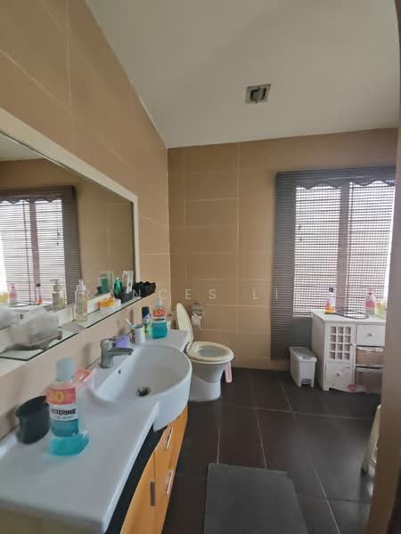 Rumah Teres 2-Tingkat untuk Dijual di Bandar Putra Permai (Seri Kembangan) - Frances Liew - Bathroom - PropertyGuru.com.my