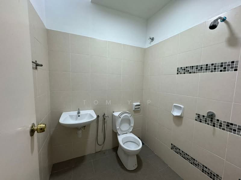 Rumah Teres 2-Tingkat untuk Dijual di Bandar Tasik Puteri (Rawang) - Tom Yip - Bathroom - PropertyGuru.com.my