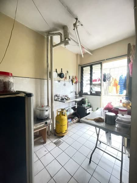 Rumah Flat untuk Dijual di Prima Selayang - Shirly Ng - Kitchen - PropertyGuru.com.my
