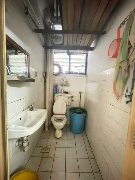 Rumah Flat untuk Dijual di Prima Selayang - Shirly Ng - Bathroom - PropertyGuru.com.my