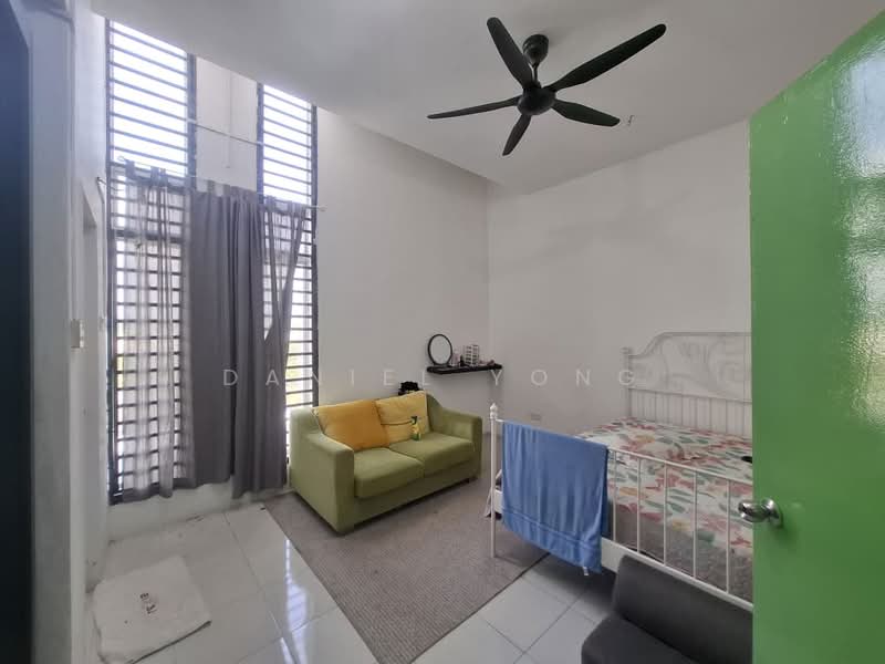 Terraced House for Sale in Kampung Sentosa Barat (Pasir Gudang) - Daniel Yong - Bedroom - PropertyGuru.com.my