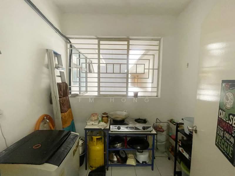 Condominium for Sale at Casa Green - FM Hong - Kitchen - PropertyGuru.com.my