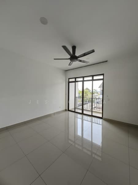 Rumah Teres untuk Disewa di Iskandar Puteri (Nusajaya) (Johor) - Jessica Ma - Balcony - PropertyGuru.com.my