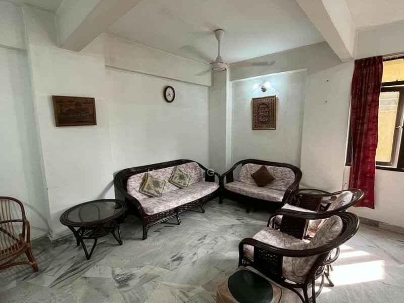 Pangsapuri untuk Disewa di Mutiara View - Hong . - Living Room - PropertyGuru.com.my