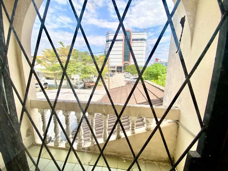 Rumah Teres 2-Tingkat untuk Dijual di Taman Cendana (Kajang) - Azli Ibrahim - Exterior - PropertyGuru.com.my