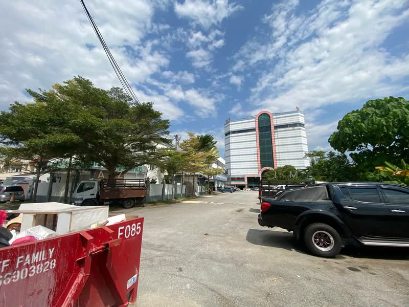 Rumah Teres 2-Tingkat untuk Dijual di Taman Cendana (Kajang) - Azli Ibrahim - Exterior - PropertyGuru.com.my