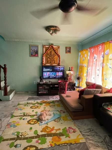 Rumah Teres 2 Tingkat untuk Dijual di U5,Taman Subang Perdana (Shah Alam) - Tom Yip - Living Room - PropertyGuru.com.my