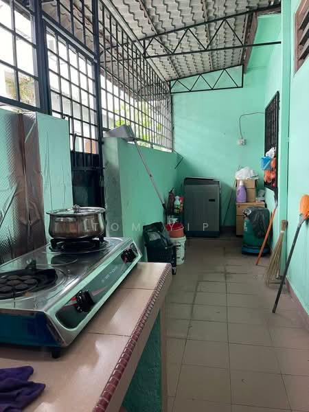 Rumah Teres 2 Tingkat untuk Dijual di U5,Taman Subang Perdana (Shah Alam) - Tom Yip - Kitchen - PropertyGuru.com.my