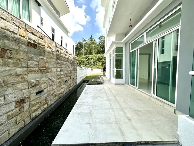 Semi-Detached House for Sale in Seksyen U10 (Shah Alam) - Ishak Ramli - Exterior - PropertyGuru.com.my