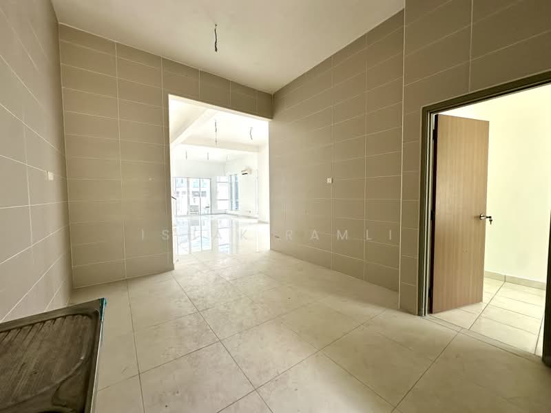 Semi-Detached House for Sale in Seksyen U10 (Shah Alam) - Ishak Ramli - PropertyGuru.com.my
