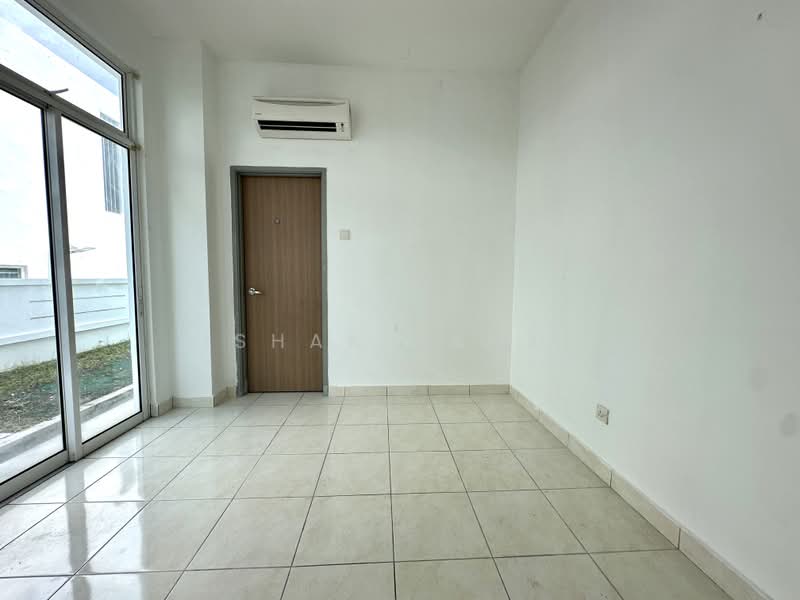 Semi-Detached House for Sale in Seksyen U10 (Shah Alam) - Ishak Ramli - PropertyGuru.com.my