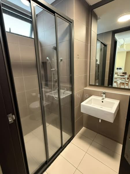 Service Residence for Sale at The Tamarind - Ryan Ng - Bathroom - PropertyGuru.com.my
