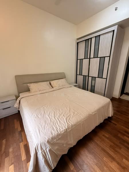 Service Residence for Sale at The Tamarind - Ryan Ng - Bedroom - PropertyGuru.com.my