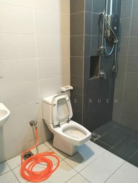 Service Residence for Sale at Impian Senibong Apartment - Michelle Kueh - Bathroom - PropertyGuru.com.my