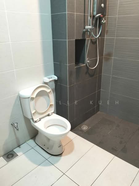 Service Residence for Sale at Impian Senibong Apartment - Michelle Kueh - Bathroom - PropertyGuru.com.my
