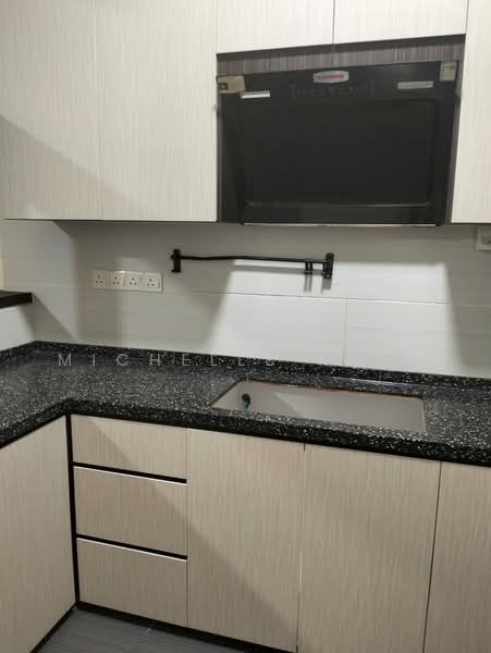 Service Residence for Sale at Impian Senibong Apartment - Michelle Kueh - Kitchen - PropertyGuru.com.my