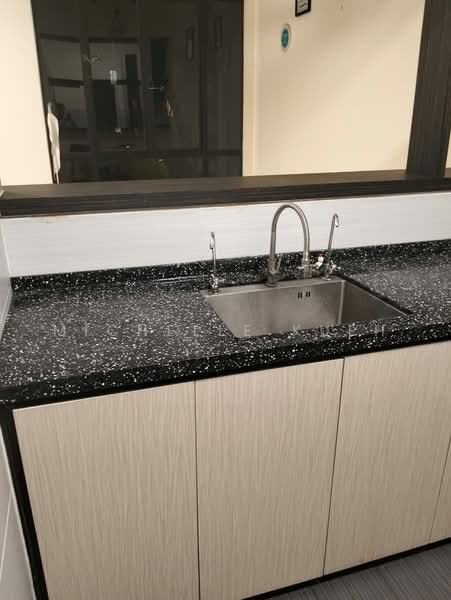 Service Residence for Sale at Impian Senibong Apartment - Michelle Kueh - Kitchen - PropertyGuru.com.my