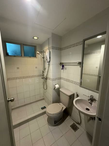 Kondominium untuk Disewa di Ocean Palms Condominium - Sinclair Tan - Bathroom - PropertyGuru.com.my