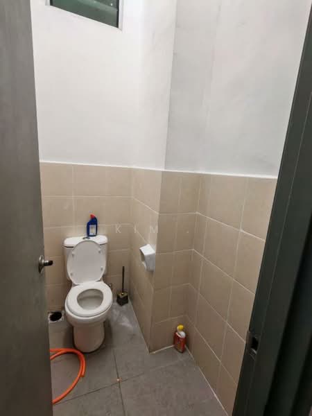 Apartment for Rent at Meridin Bayvue Serviced Apartment - Kim . - Bathroom - PropertyGuru.com.my