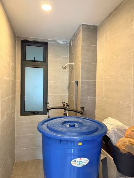 Service Residence for Sale at 8Scape Residence @ Sutera - Crystal Tan - Bathroom - PropertyGuru.com.my