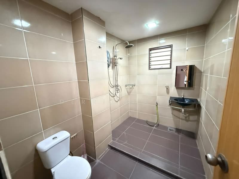 Rumah Teres 3-Tingkat untuk Dijual di Subang Bestari (Shah Alam) - Derrick Ang - Bathroom - PropertyGuru.com.my