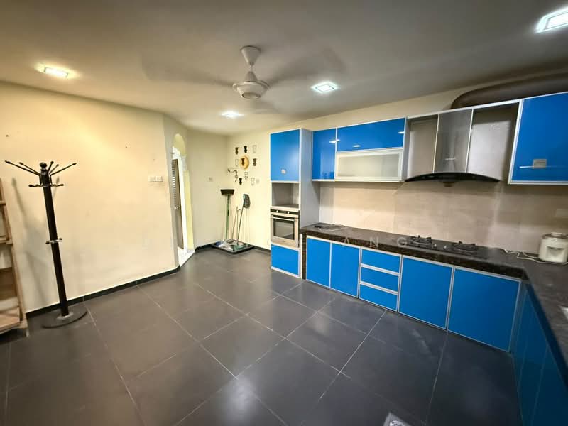 Rumah Teres 3-Tingkat untuk Dijual di Subang Bestari (Shah Alam) - Derrick Ang - Kitchen - PropertyGuru.com.my