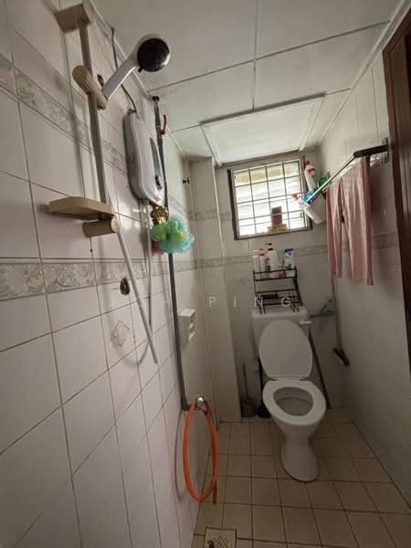 Pangsapuri untuk Dijual di Subang Perdana Goodyear Court 7 - Soh Ping - Bathroom - PropertyGuru.com.my