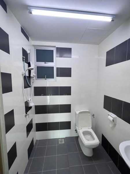 Condominium for Sale at Royale Infinity - FU HOW - Bathroom - PropertyGuru.com.my