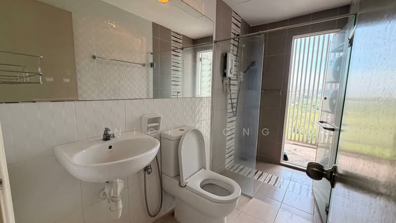 Condominium for Sale at The Zest @ Kinrara 9 - Nick Wong - Bathroom - PropertyGuru.com.my
