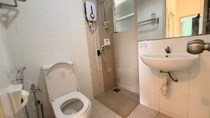 Condominium for Sale at The Zest @ Kinrara 9 - Nick Wong - Bathroom - PropertyGuru.com.my