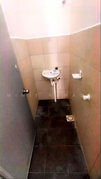 Apartment for Sale at Gapura Bayu - Mimie Nawawi - Bathroom - PropertyGuru.com.my