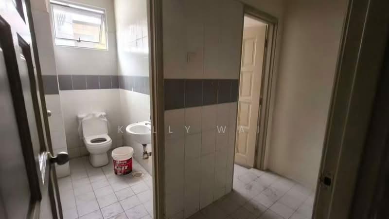 Detached Factory for Rent in Taman Perindustrian Nusa Cemerlang (Iskandar Puteri (Nusajaya)) - Kelly Wai - Bathroom - PropertyGuru.com.my