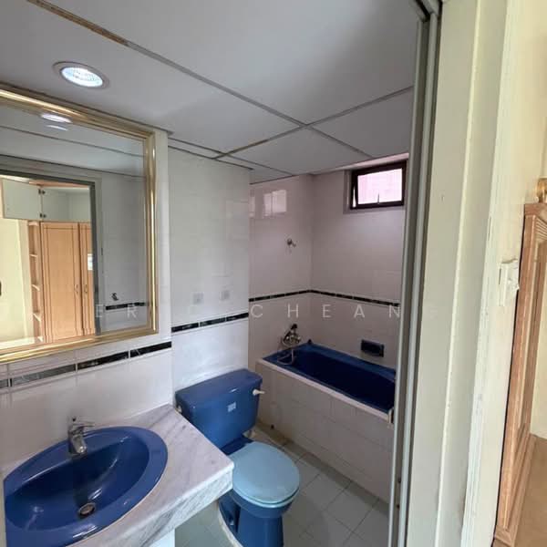 Pangsapuri untuk Dijual di Forest Field - Eric Cheang - Bathroom - PropertyGuru.com.my