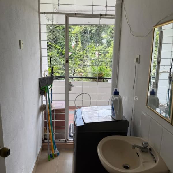 Pangsapuri untuk Dijual di Forest Field - Eric Cheang - Balcony - PropertyGuru.com.my