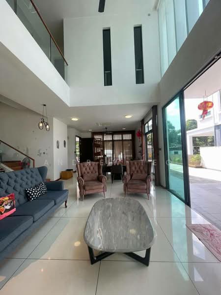 Bungalow House for Sale in Senibong Cove (Masai) - Andrew Teo - Living Room - PropertyGuru.com.my