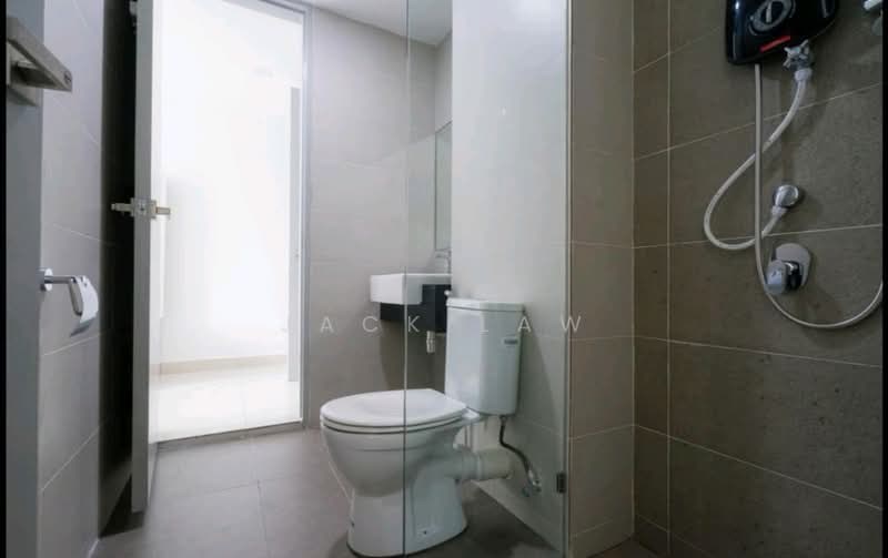Condominium for Rent at Tropicana Bay Residences - Jack Law - Bathroom - PropertyGuru.com.my