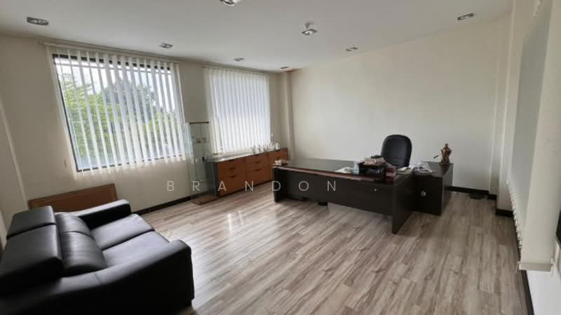 Detached Factory for Sale in Taman Perindustrian Meru (Kapar) - Brandon . - Study - PropertyGuru.com.my