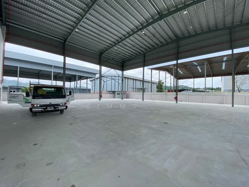 Warehouse for Rent in Rawang (Selangor) - Kimmy . - Exterior - PropertyGuru.com.my