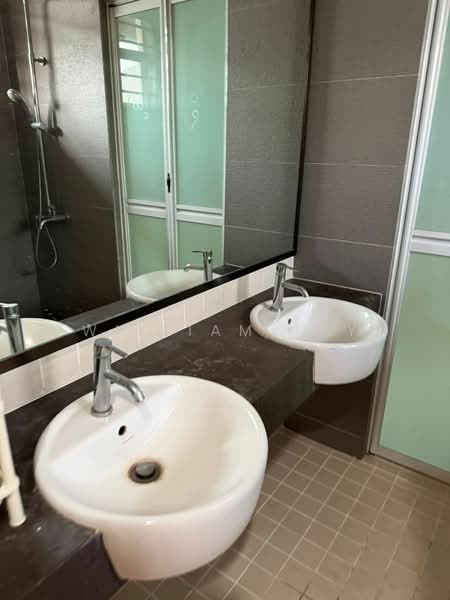 Semi-Detached House for Sale in Taman Perling (Perling) - William Tay - Bathroom - PropertyGuru.com.my