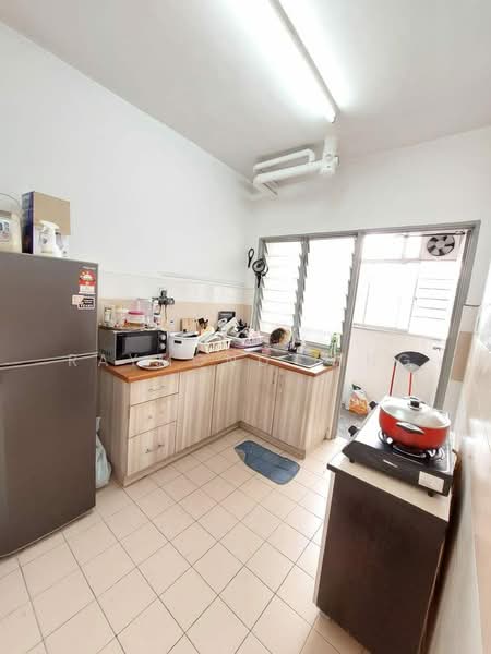 Condominium for Rent at Residensi Laguna (Sunway Belvedere) - Raymond Ling - Kitchen - PropertyGuru.com.my