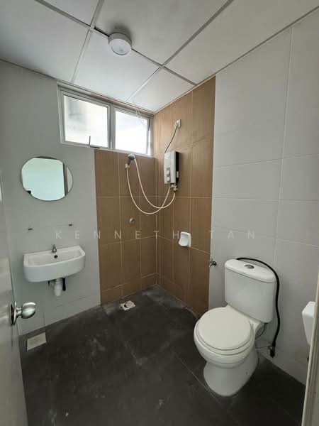 Kediaman Servis untuk Disewa di Larkin Heights - Kenneth Tan - PropertyGuru.com.my