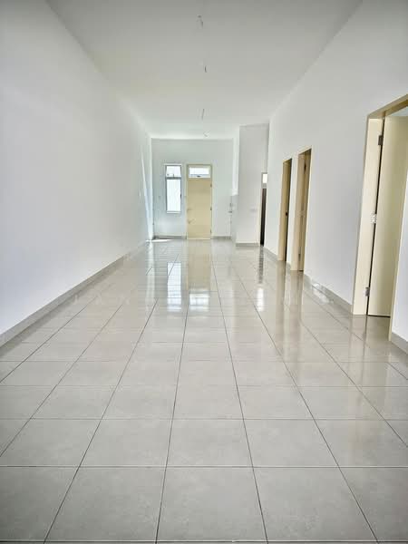 1-storey Terraced House for Sale in Bandar Putra (Kulai) - Janlly Jong - Interior - PropertyGuru.com.my