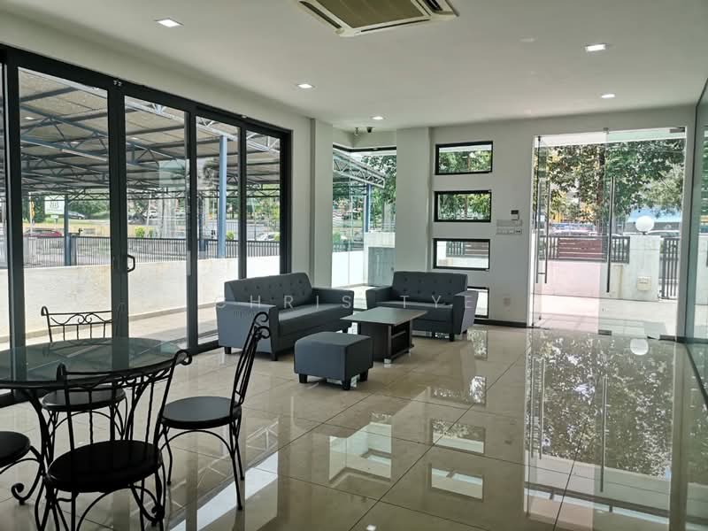 Commercial Bungalow for Rent in Bandar Baru Klang (Klang) - Chris Tye - Living Room - PropertyGuru.com.my
