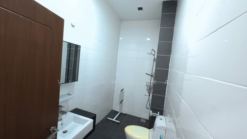 Bungalow House for Sale in Alam Nusantara (Setia Alam) - Virginia Kam - Bathroom - PropertyGuru.com.my