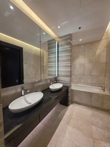 Servis Apartment untuk Dijual di The Ritz-Carlton Residences - Vickie Foong - Bathroom - PropertyGuru.com.my
